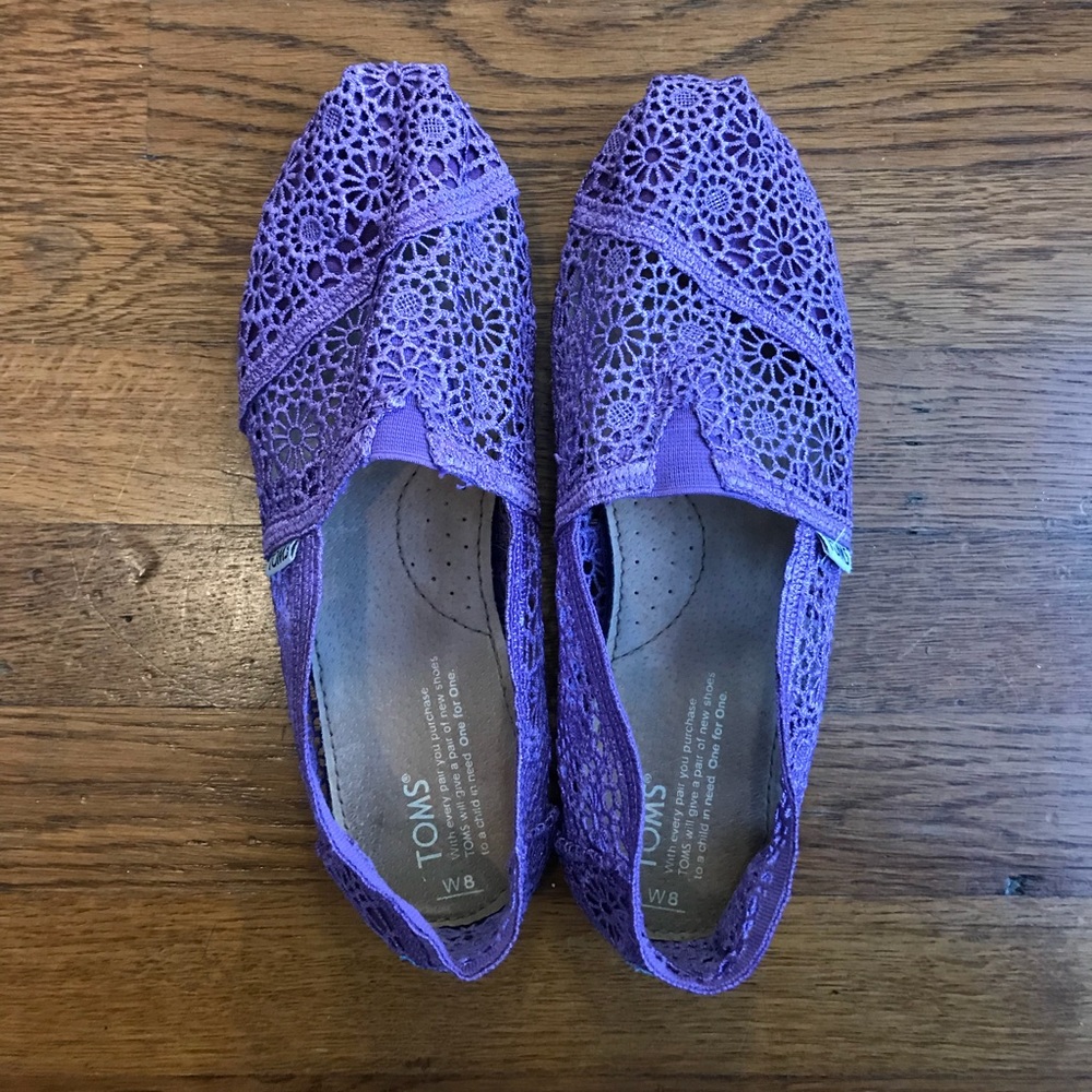 Toms Purple Crochet Shoes Size 8